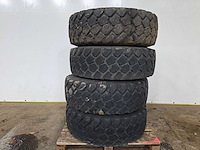 Michelin - vrachtwagen band (4x) - afbeelding 1 van  10