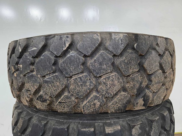 Michelin - vrachtwagen band (4x) - afbeelding 3 van  10