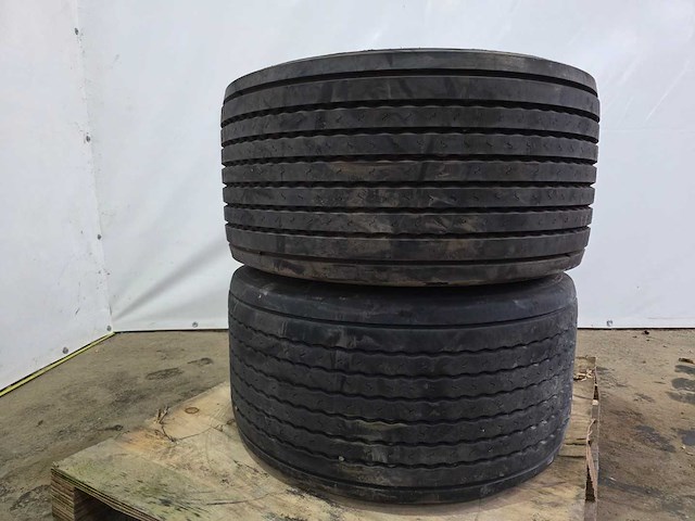 Michelin - vrachtwagenband 445/45 r19.5 - afbeelding 6 van  7