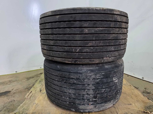 Michelin - vrachtwagenband 445/45 r19.5 - afbeelding 8 van  8