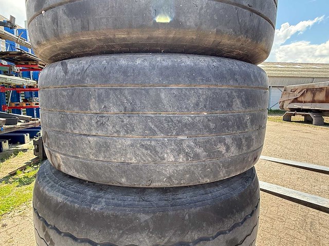 Michelin - x - band 385/55r22.5 (5x) - afbeelding 3 van  17