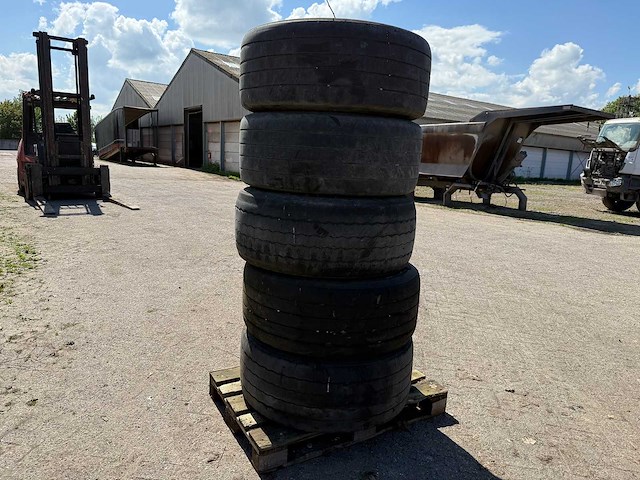 Michelin - x - band 385/55r22.5 (5x) - afbeelding 1 van  17