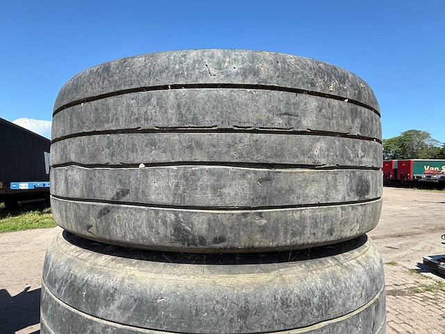 Michelin - x - band 385/55r22.5 (5x) - afbeelding 17 van  17