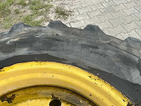 Michelin 20.8 r38 tractorwiel met gele stalen 38" 10-gats velg - afbeelding 4 van  6