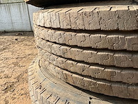 Michelin 285/70r19.5 vrachtwagenbanden met velg - afbeelding 4 van  4