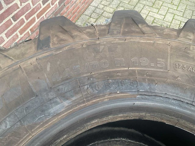 Michelin 445/70r19,5 band, wiel en velg (2x) - afbeelding 4 van  7