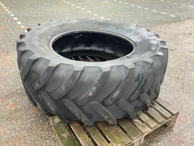Michelin 650/65r38 xm108 band - afbeelding 1 van  7