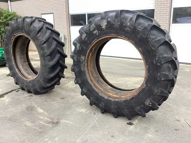 Michelin agribib band 18.4r38 (2x) - afbeelding 1 van  12