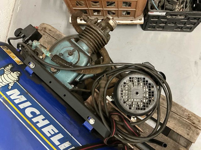 Michelin, airtask luchtcompressor (4x) - afbeelding 7 van  12