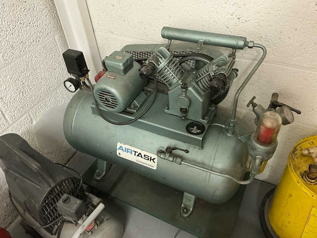 Michelin, airtask luchtcompressor (4x) - afbeelding 11 van  12