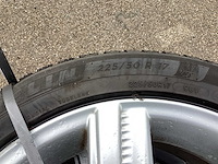 Michelin autoband met lichtmetalen velg - afbeelding 5 van  5