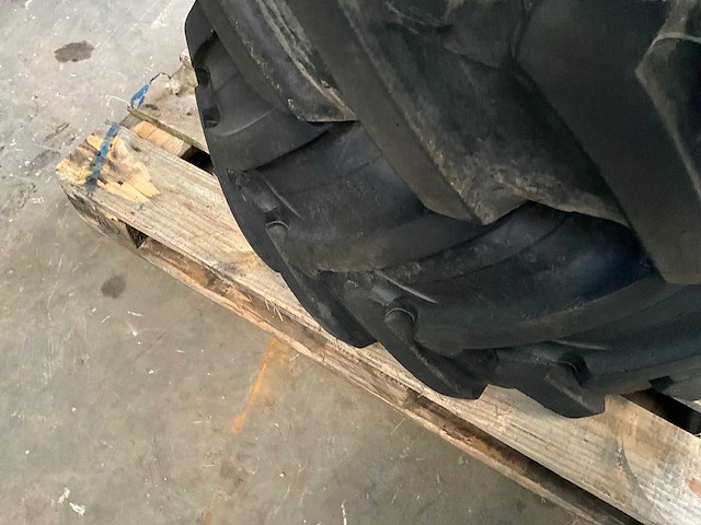 Michelin band met velg (2x) - afbeelding 3 van  4