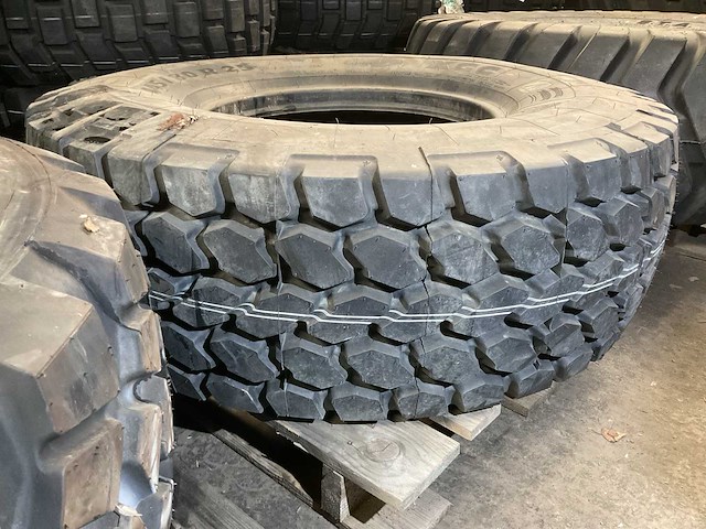 Michelin band - afbeelding 1 van  3