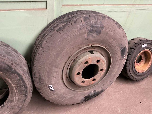 Michelin band - afbeelding 3 van  3