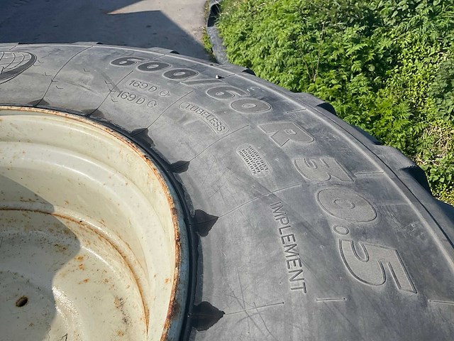 Michelin cargo x bib 600/60r30.5 band met velg - afbeelding 10 van  11