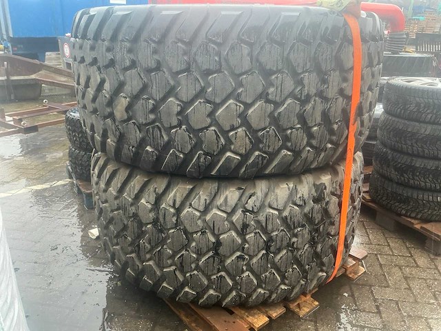 Michelin cargoxbib band met velg (2x) - afbeelding 3 van  7