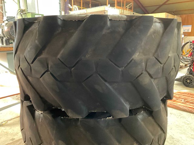 Michelin compact line tractorband (2x) - afbeelding 3 van  7