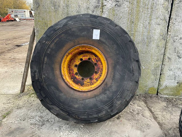 Michelin double x band met velg - afbeelding 1 van  5