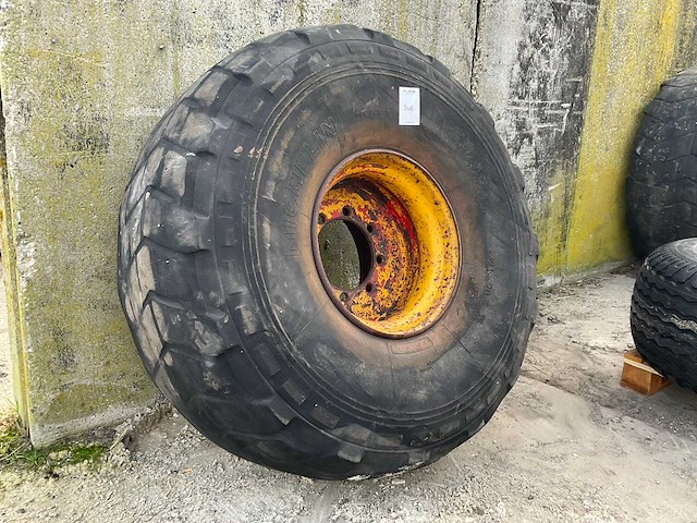Michelin double x band met velg - afbeelding 2 van  5