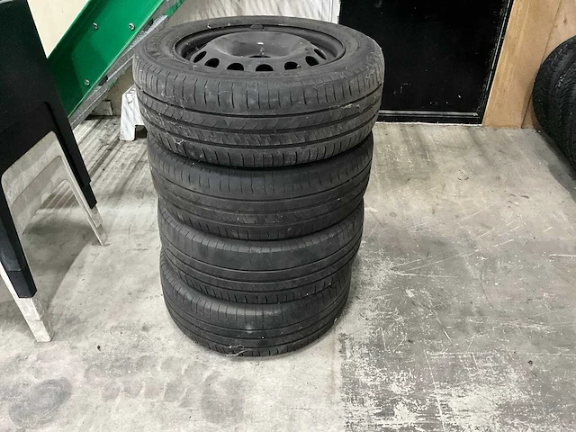 Michelin energy saver green-x autoband met velg (4x) - afbeelding 1 van  5