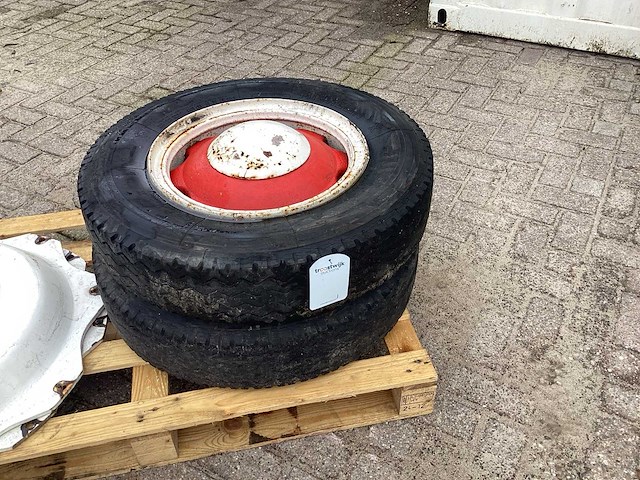 Michelin landbouwband met velg (2x) - afbeelding 1 van  5