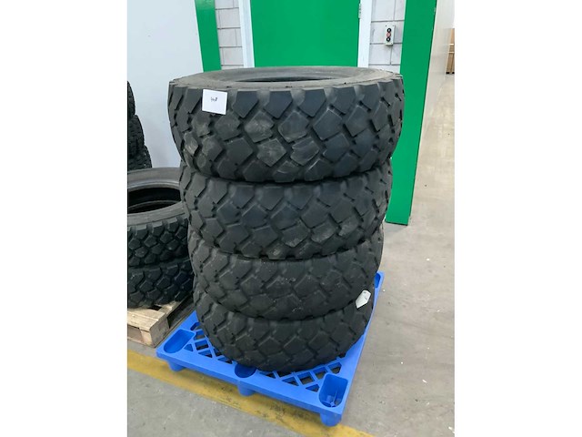 Michelin legerbanden (4x) - afbeelding 2 van  4