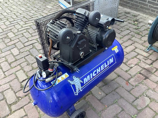 Michelin luchtcompressor - afbeelding 2 van  6