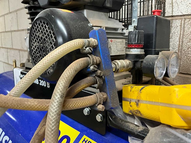 Michelin mb 200 b luchtcompressor - afbeelding 5 van  8