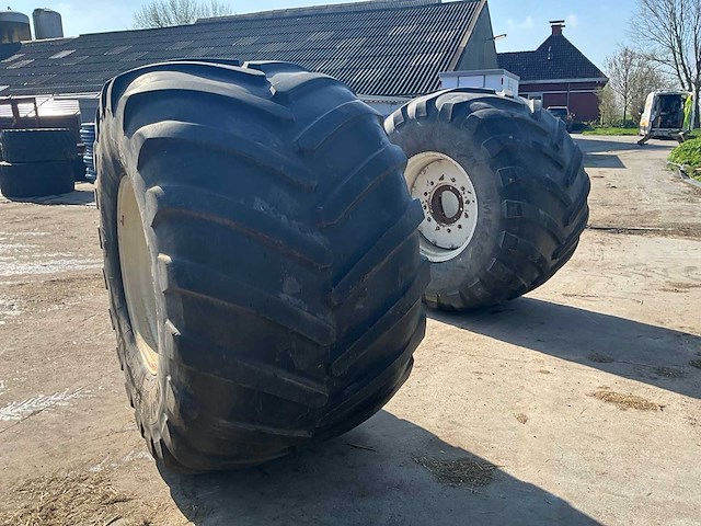 Michelin mega x bib 1050/50r32 band met velg - afbeelding 9 van  13