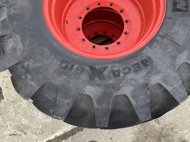Michelin megabib landbouwband met velg - afbeelding 5 van  7