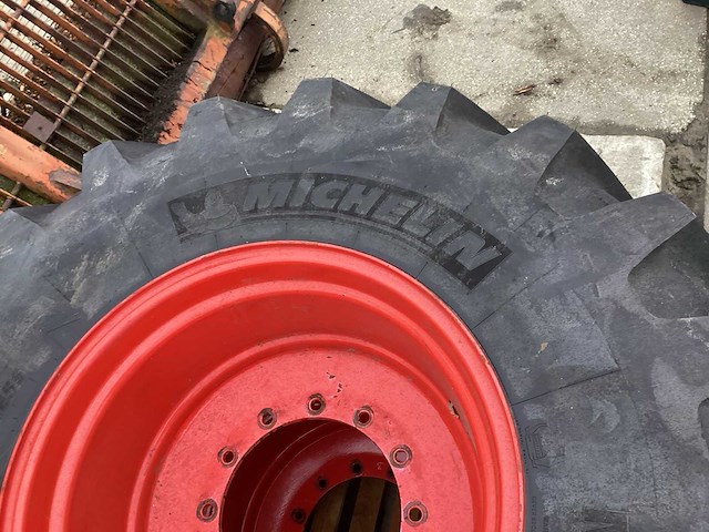 Michelin megabib landbouwband met velg - afbeelding 4 van  4