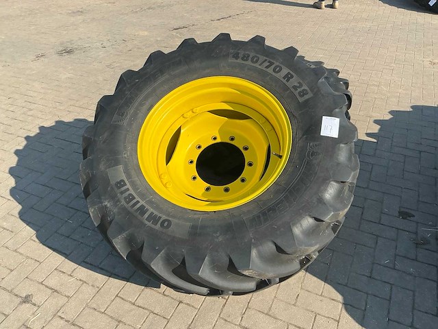 Michelin omnibib band met velg (2x) - afbeelding 1 van  4