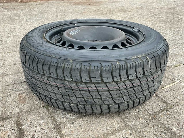 Michelin pilot hx autoband 215/55r16 op velg - afbeelding 1 van  6