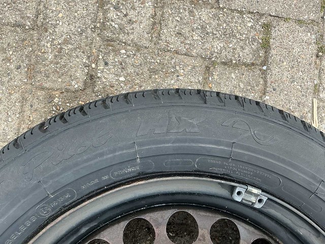 Michelin pilot hx autoband 215/55r16 op velg - afbeelding 5 van  6