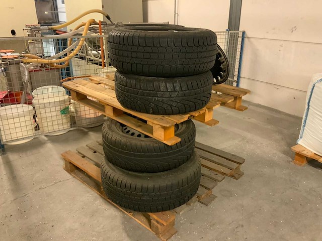 Michelin, pirelli partij autobanden - afbeelding 9 van  16