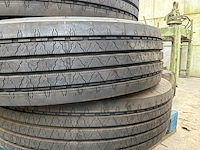 Michelin vrachtwagenband (4x) - afbeelding 4 van  4