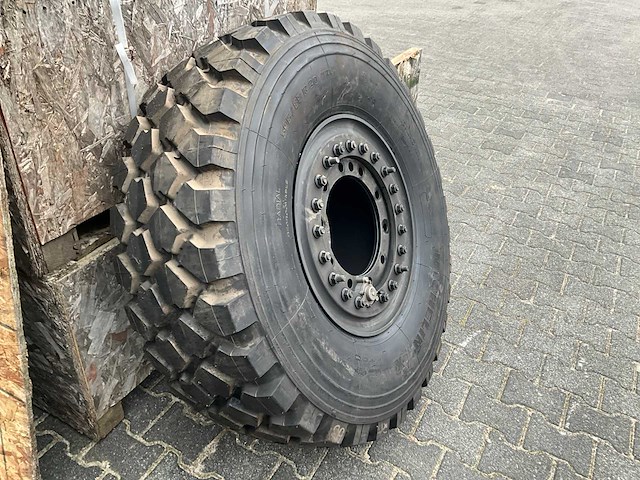 Michelin x 395/85 r20 bamd met velg (4x) - afbeelding 4 van  12