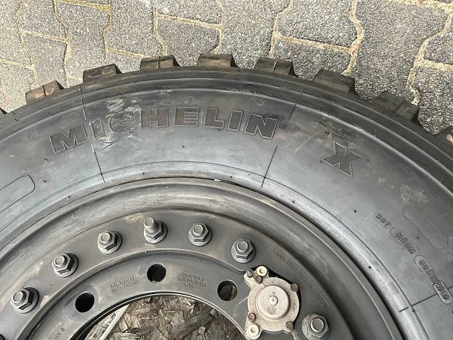 Michelin x 395/85 r20 bamd met velg (4x) - afbeelding 7 van  12