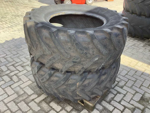 Michelin x m 108 540/65r30 band (2x) - afbeelding 1 van  3