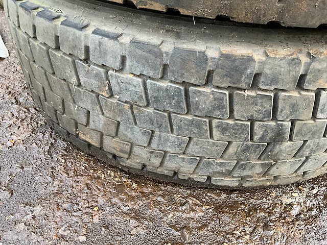 Michelin xde2+ vrachtwagenband (2x) - afbeelding 4 van  6