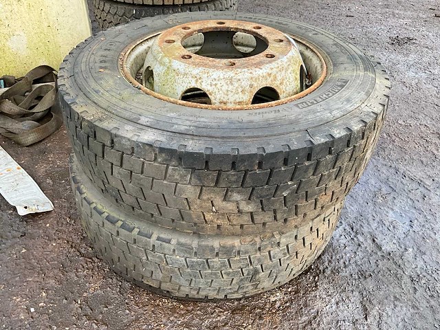Michelin xde2+ vrachtwagenband (2x) - afbeelding 1 van  6
