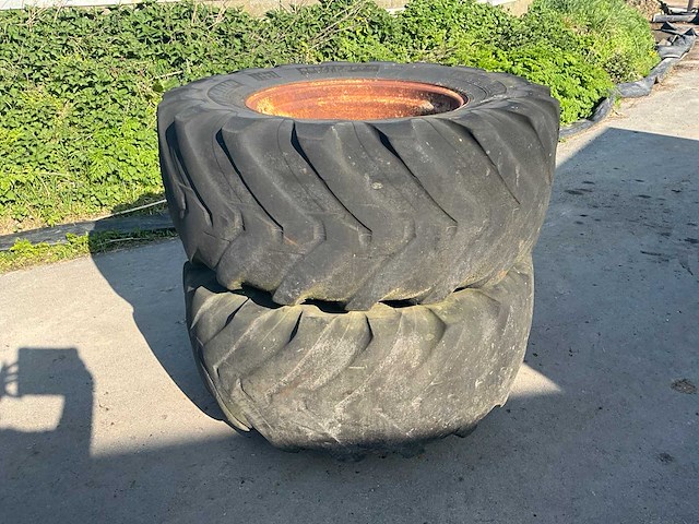 Michelin xmcl 460/70r24 band met velg - afbeelding 1 van  4