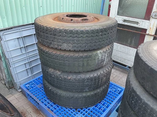 Michelin xza 10 r20 band met velg (4x) - afbeelding 1 van  3