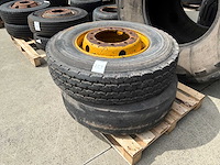 Michelin xzy-2 band met velg (2x) - afbeelding 1 van  7