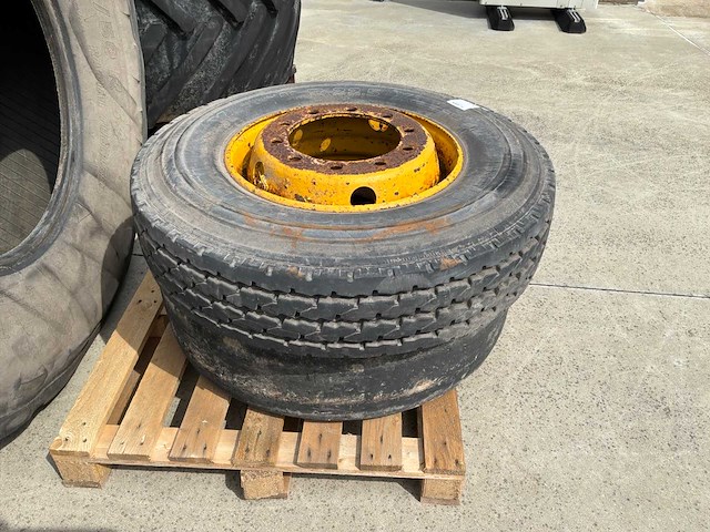 Michelin xzy-2 band met velg (2x) - afbeelding 3 van  7