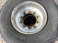 Michelin xzy3 425/65 r 22.5 band met velg (2x) - afbeelding 3 van  4