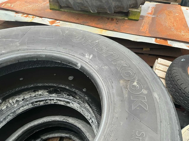 Michelin/hangkook band (3x) - afbeelding 3 van  4