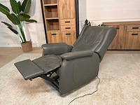 Michigan draaibare electrische leren relaxfauteuil - afbeelding 2 van  14