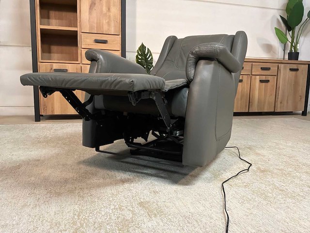 Michigan draaibare electrische leren relaxfauteuil - afbeelding 6 van  14