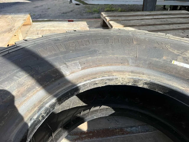 Michilin - xzl 395-85r20 - vrachtwagenband - afbeelding 5 van  5